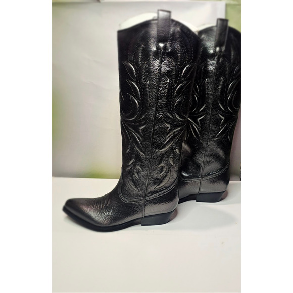 Guess Women's Ginnifer II  Knee High Boot Size 7.5 Black  NWT - Picture 1 of 7